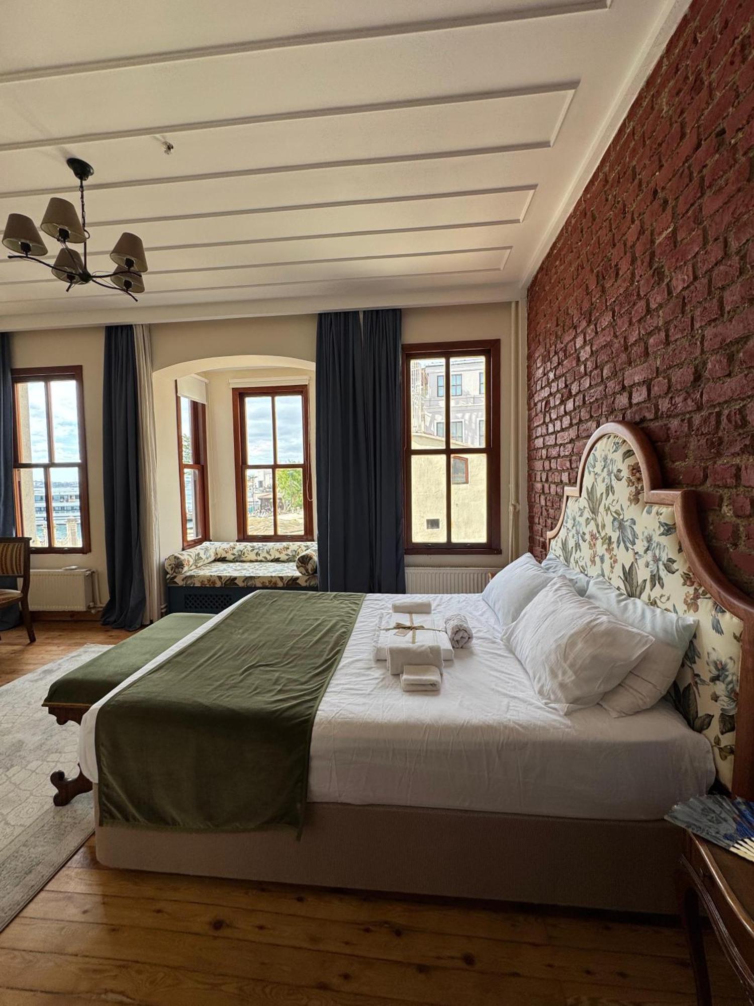 Mini-hôtel Levant De Luxe *