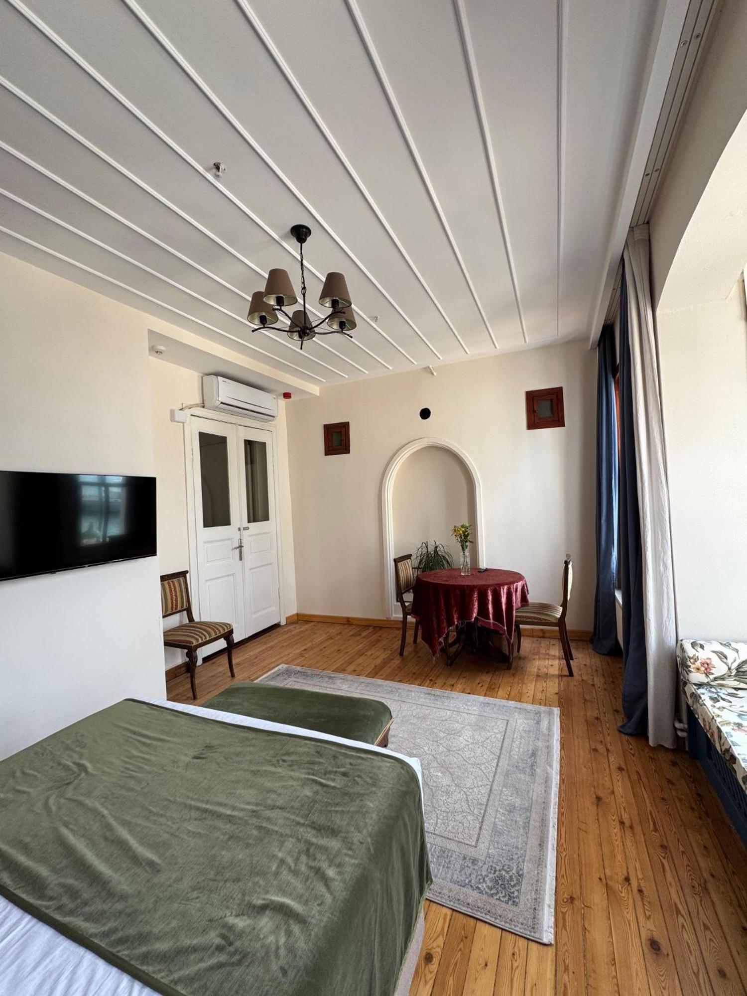 Levant De Luxe Mini-hôtel *